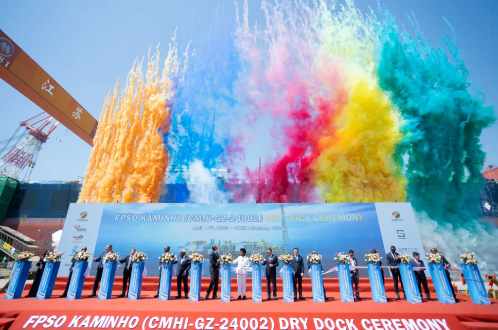 FPSO KAMINHO干坞开工仪式成功举行